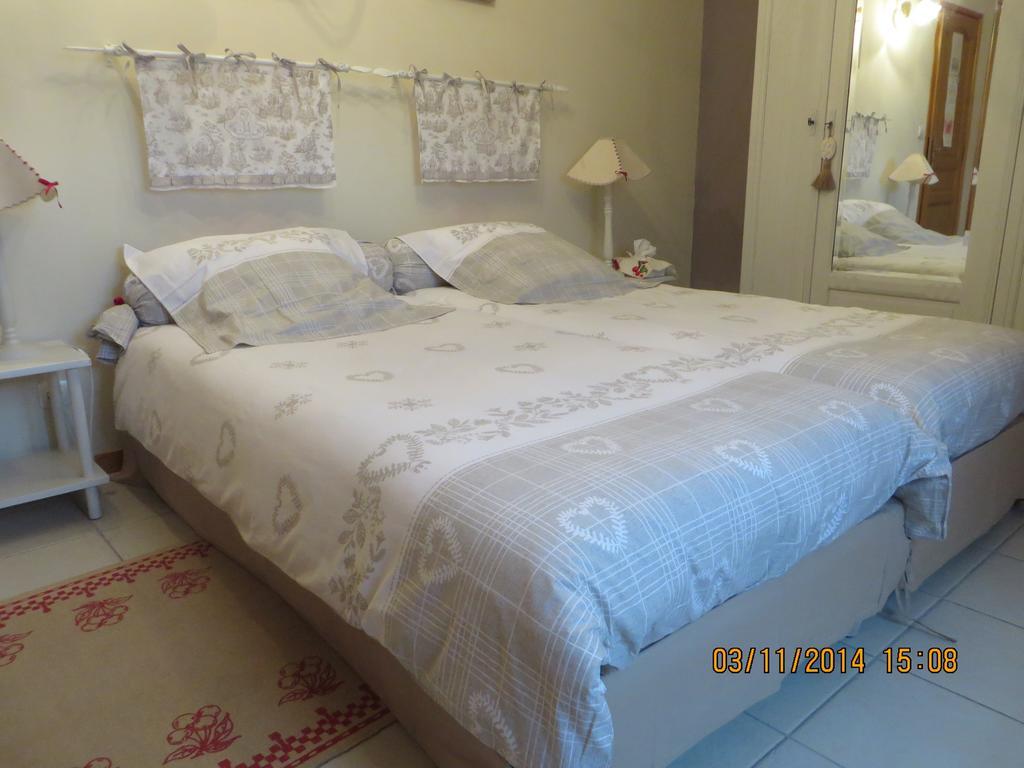 Chambres D'Hotes Au Temps Des Cerises Жум'єж Номер фото